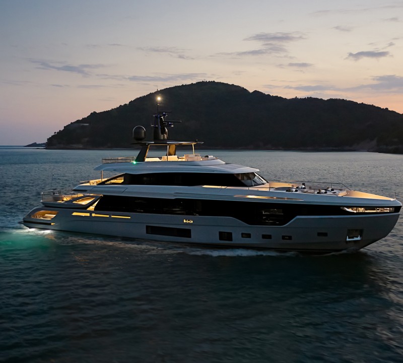 Yacht SHABBY, Azimut CHARTERWORLD Luxury Superyacht Charters